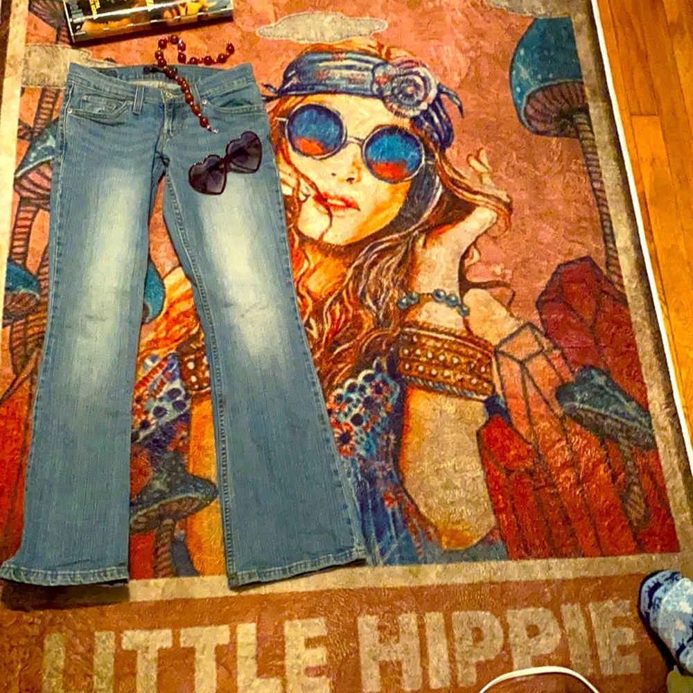 True vintage rare hip hugging Levi’s♥️